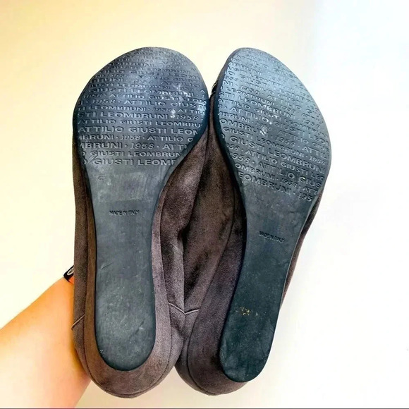 AGL Attilio Giusti Leombruni ‘Bar’ Suede Leather Wedge Pumps - Picture 8 of 8